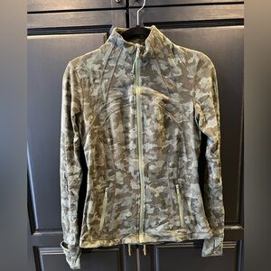 Lululemon lightweight Camouflage Women's Jacket